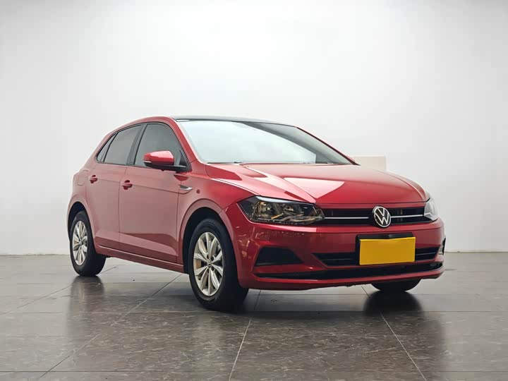 Фото 2 - Volkswagen Polo
