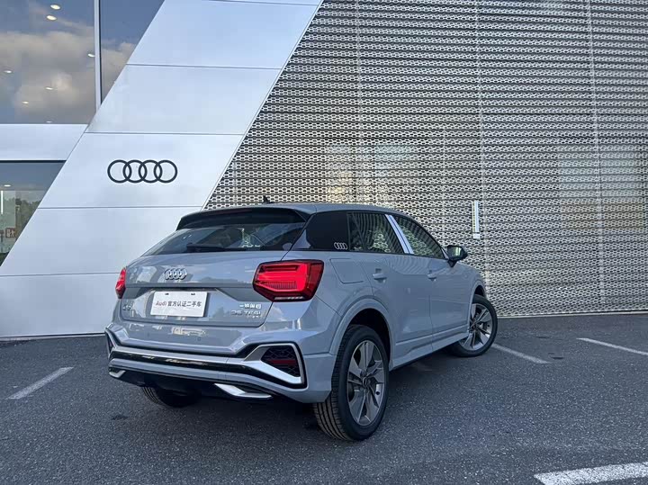 Фото 4 - Audi Q2L