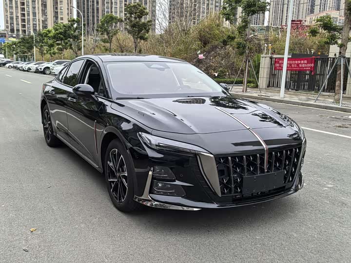 Фото 3 - Hongqi H6