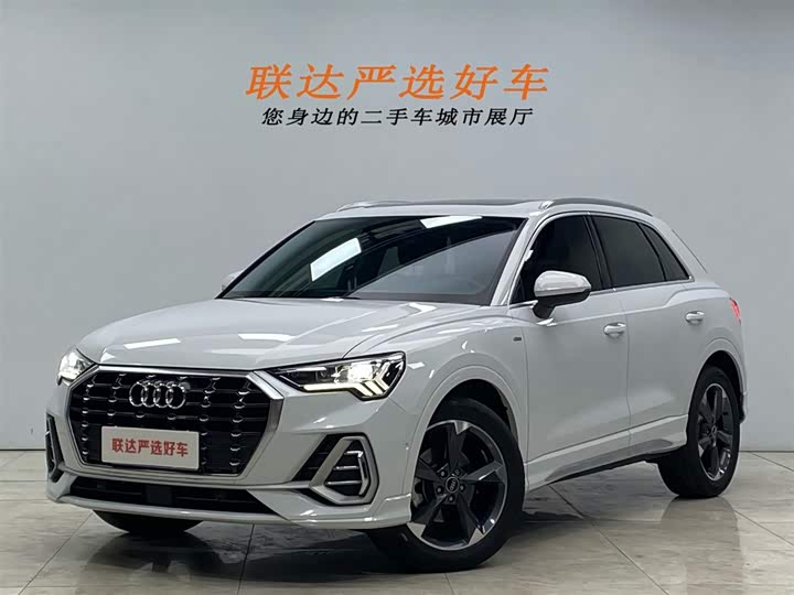 Фото 1 - Audi Q3