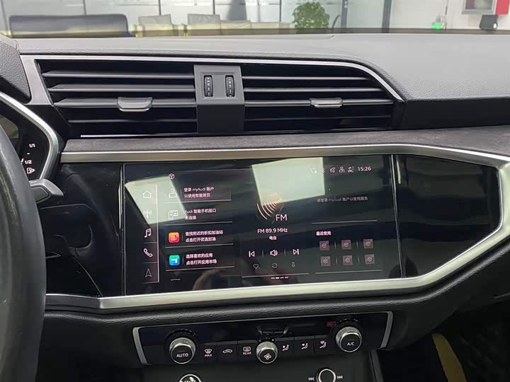 Фото 4 - Audi Q3