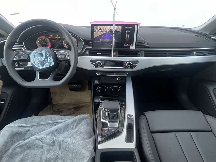 Фото 9 - Audi A5