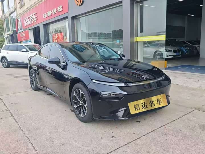 Фото 3 - XPeng P7