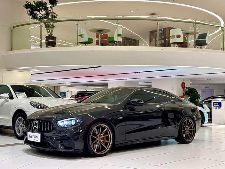 Фото 5 - Mercedes-Benz E-Class AMG