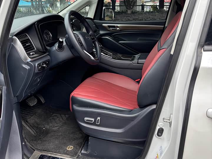 Фото 4 - GAC Trumpchi M8