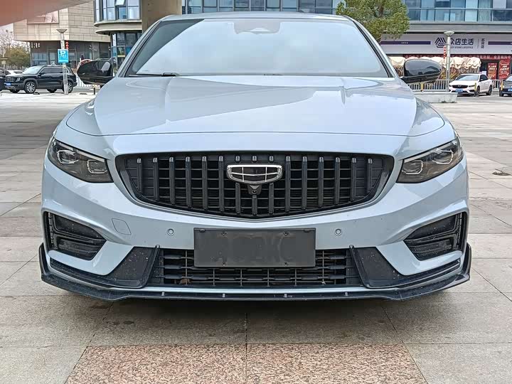 Фото 2 - Geely Preface