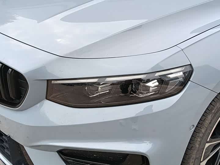 Фото 4 - Geely Preface