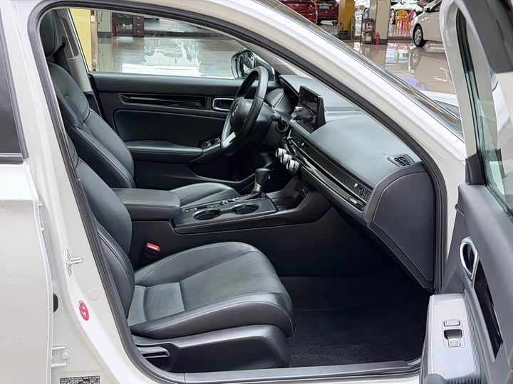 Фото 9 - Honda Civic