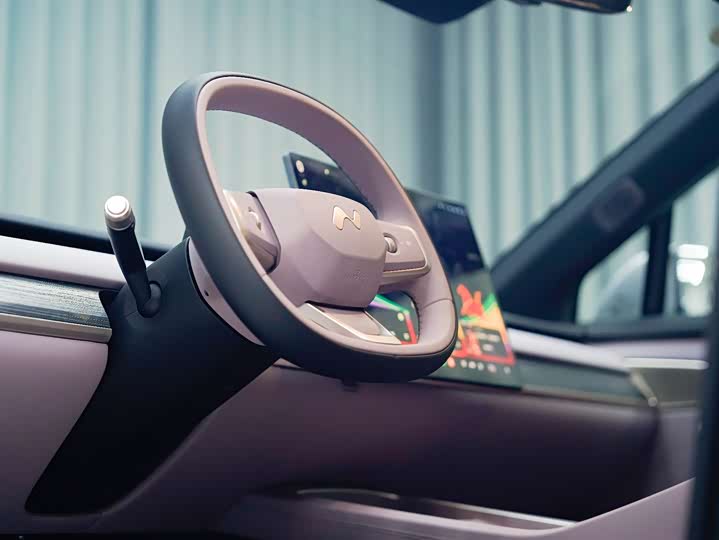 Фото 6 - Nio Onvo L60