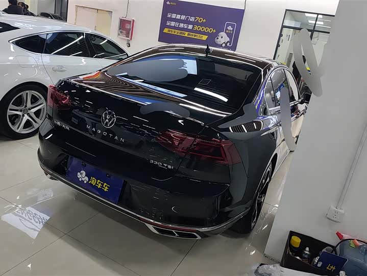 Фото 3 - Volkswagen Magotan