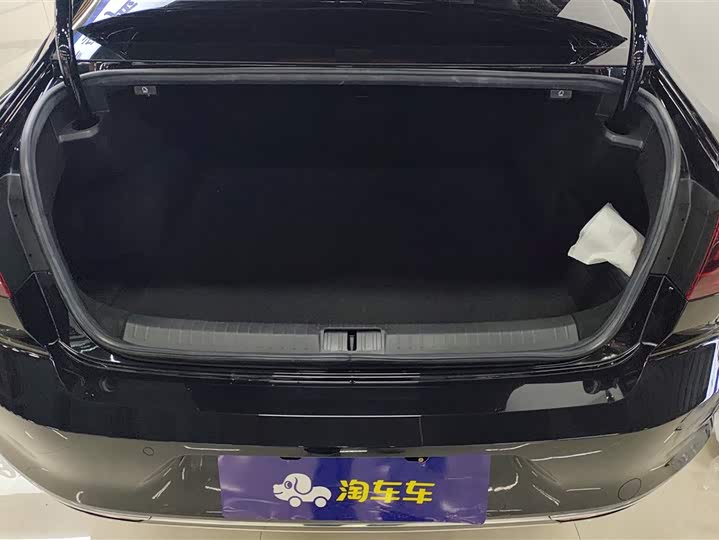 Фото 4 - Volkswagen Magotan