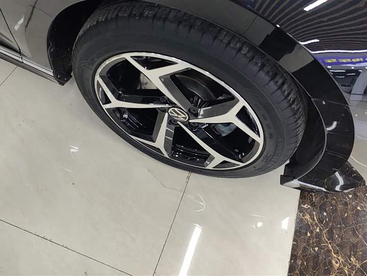 Фото 6 - Volkswagen Magotan