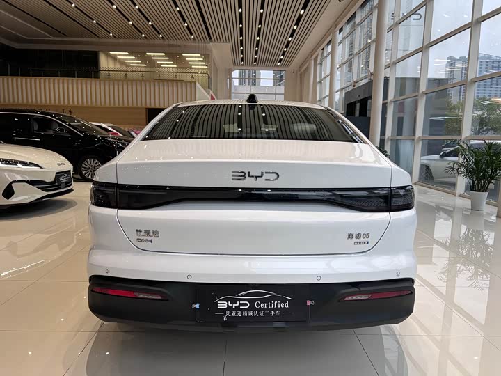 Фото 8 - BYD Seal 05 DM-i Hybrid