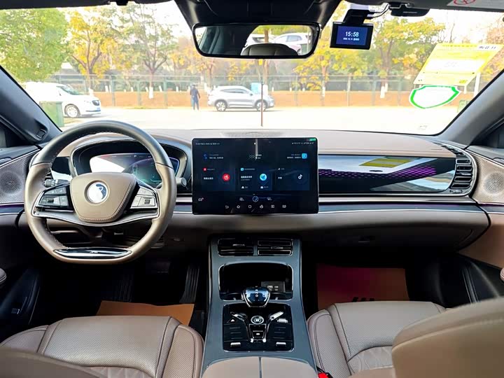 Фото 8 - BYD Han