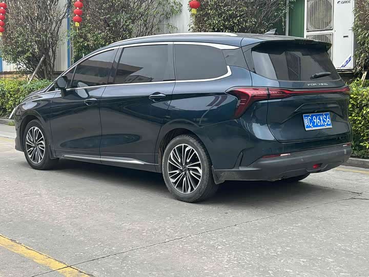 Фото 2 - Dongfeng Forthing Yacht