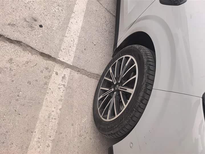 Фото 6 - Leapmotor B10