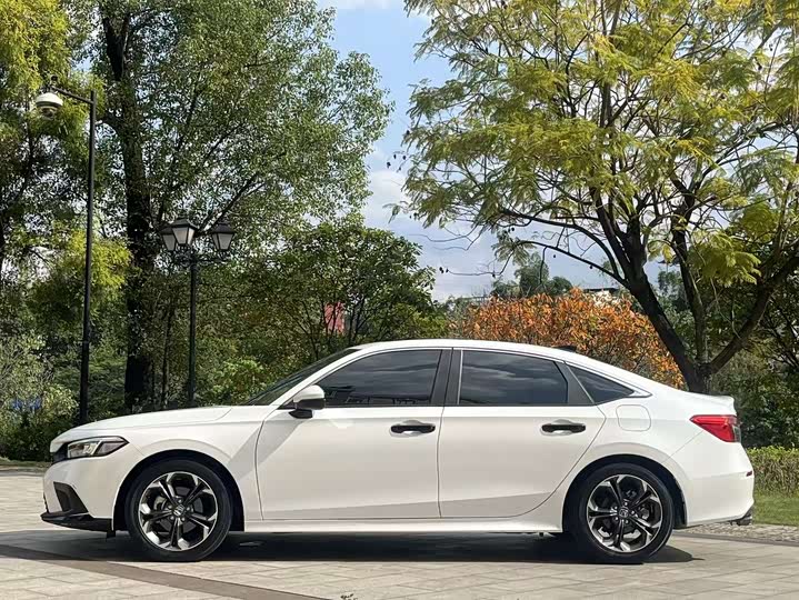 Фото 5 - Honda Civic