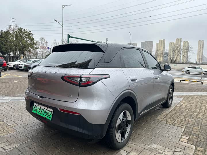 Фото 7 - Geely Galaxy Geome