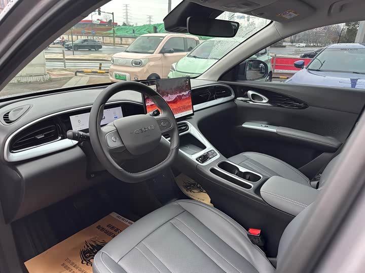 Фото 8 - Geely Galaxy Geome