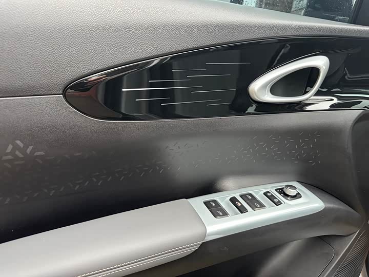 Фото 9 - Geely Galaxy Geome