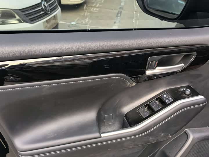 Фото 5 - Toyota Highlander