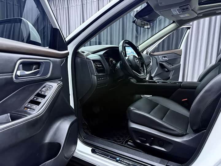 Фото 7 - Nissan X-Trail