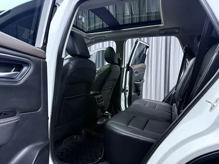 Фото 8 - Nissan X-Trail