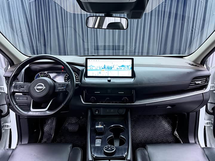 Фото 9 - Nissan X-Trail