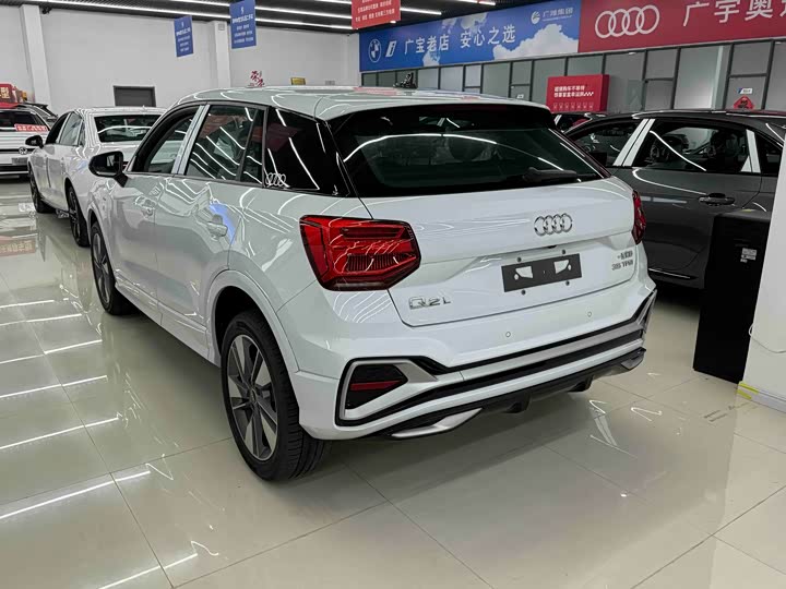 Фото 4 - Audi Q2L