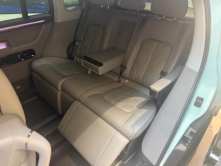 Фото 6 - Zeekr Mix