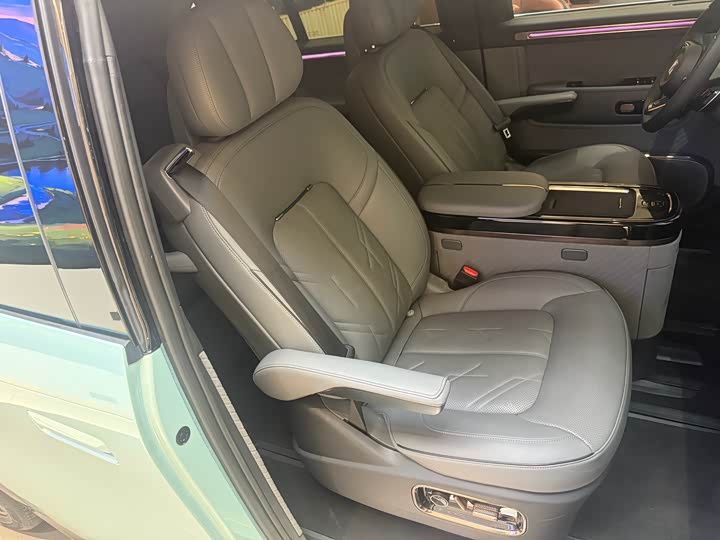 Фото 7 - Zeekr Mix