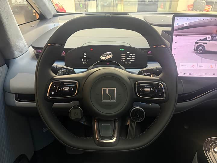 Фото 9 - Zeekr Mix