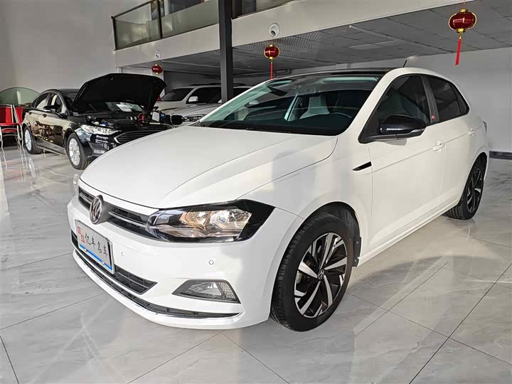 Фото 1 - Volkswagen Polo