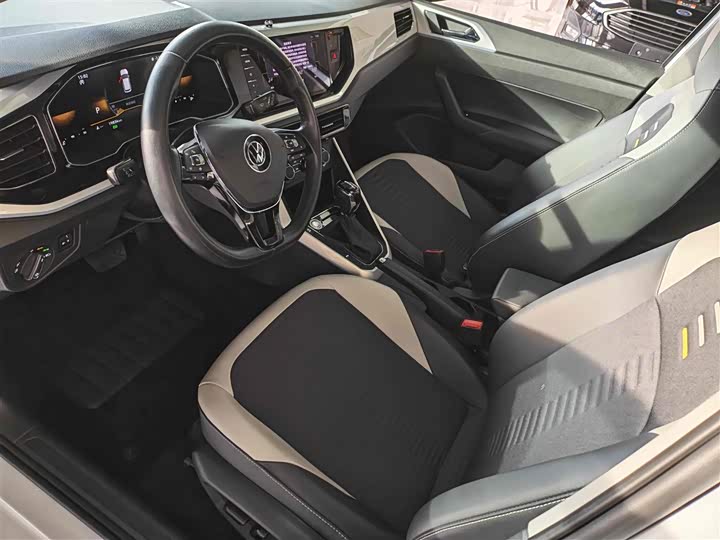 Фото 7 - Volkswagen Polo