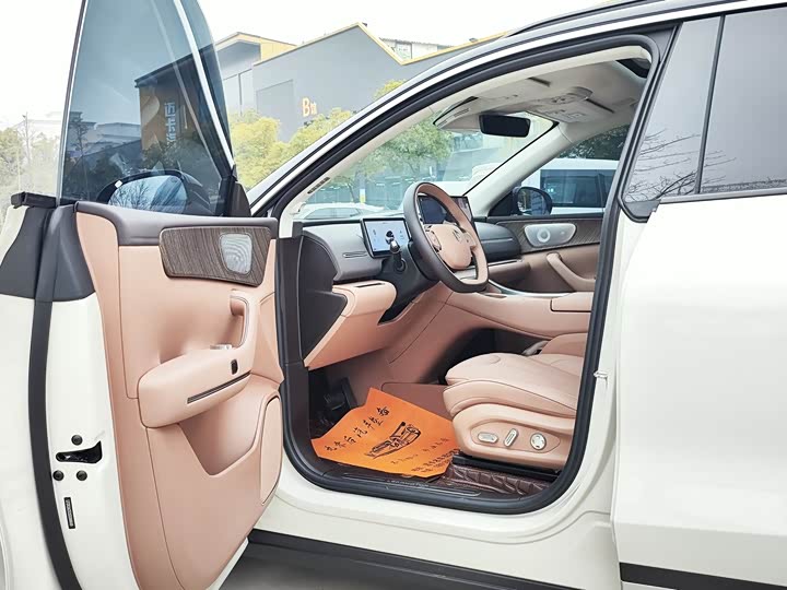 Фото 7 - Leapmotor C11