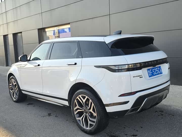 Фото 7 - Land Rover Range Rover Evoque L