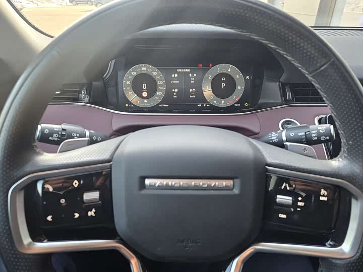 Фото 9 - Land Rover Range Rover Evoque L