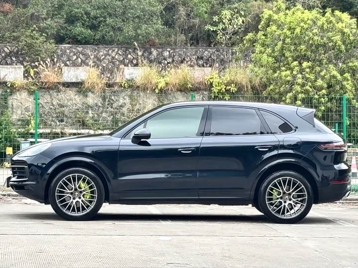 Фото 4 - Porsche Cayenne Hybrid