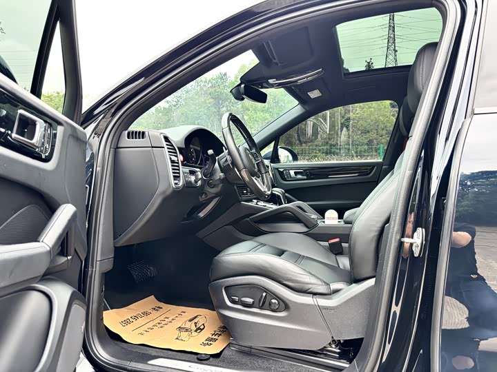 Фото 5 - Porsche Cayenne Hybrid