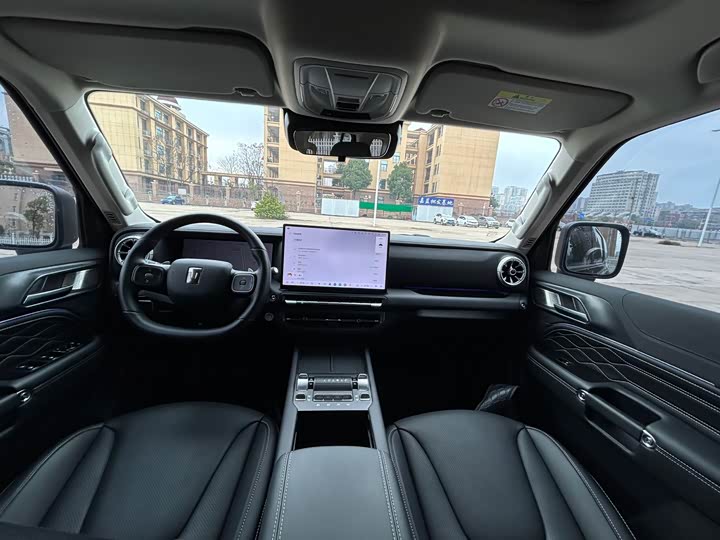 Фото 7 - Tank 300 Hybrid