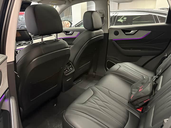 Фото 7 - Hongqi HS5