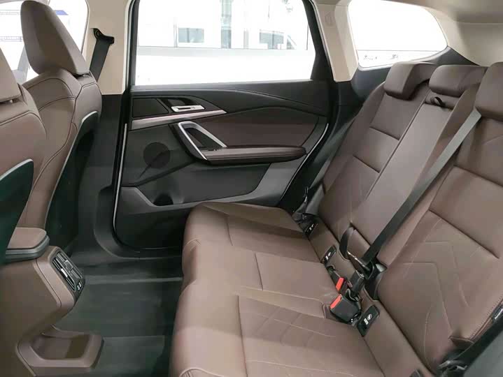 Фото 5 - BMW iX1