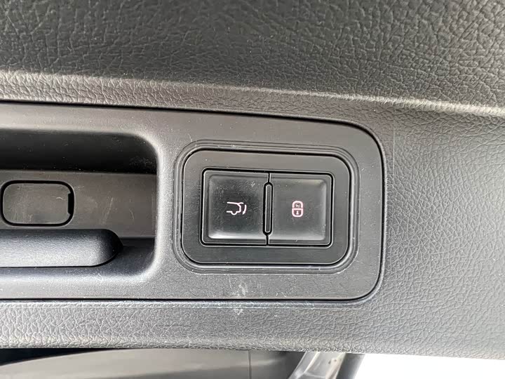 Фото 8 - BYD Song Plus Hybrid/EV