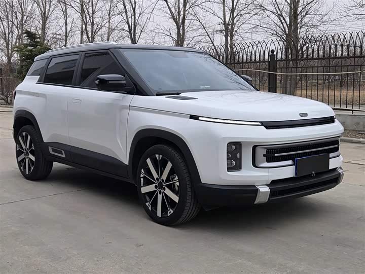 Фото 3 - Geely Icon