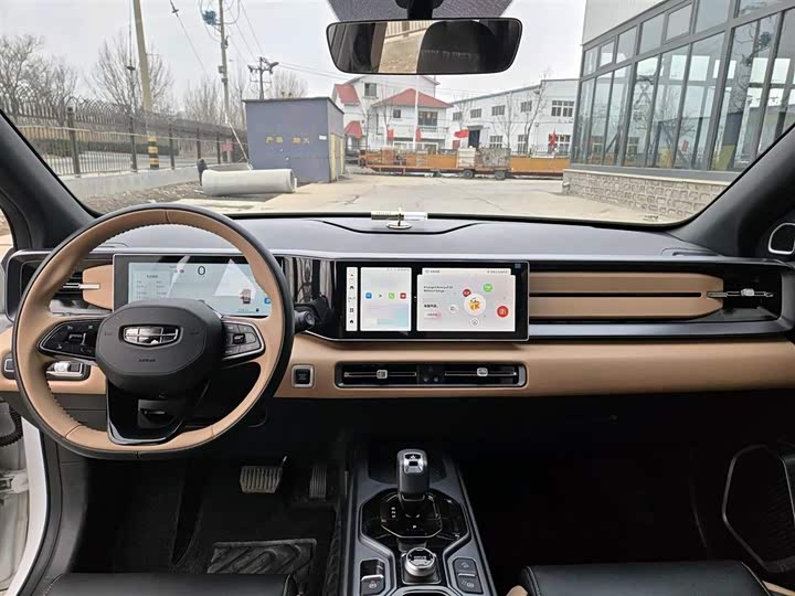 Фото 9 - Geely Icon