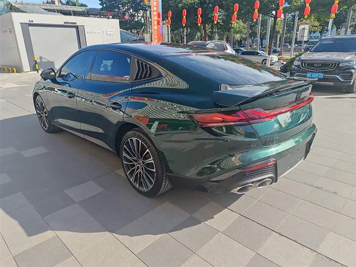 Фото 9 - MG Motor 7