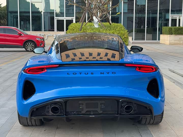 Фото 7 - Lotus Emira