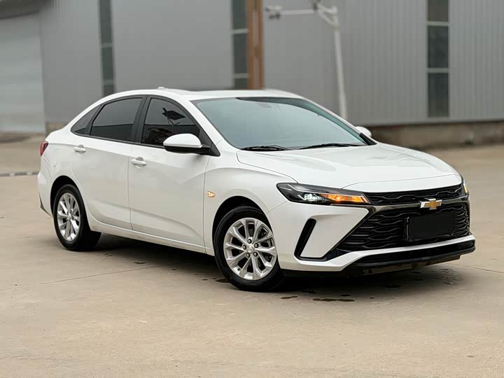 Photo 2 - Chevrolet Monza