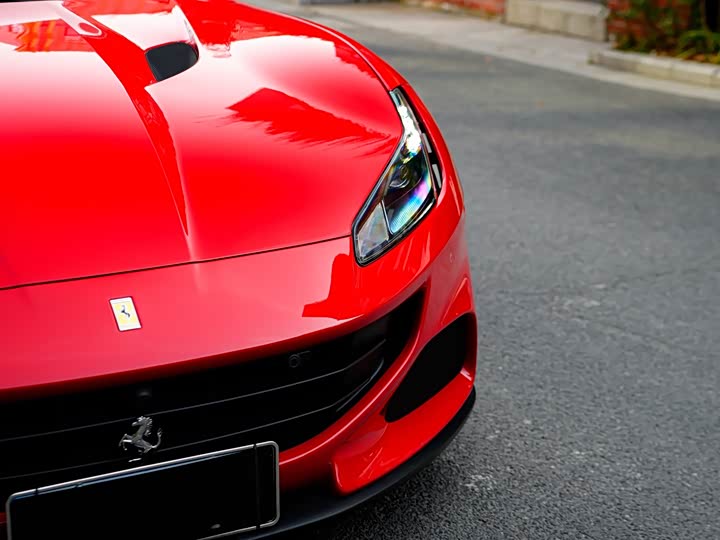 Photo 4 - Ferrari Portofino