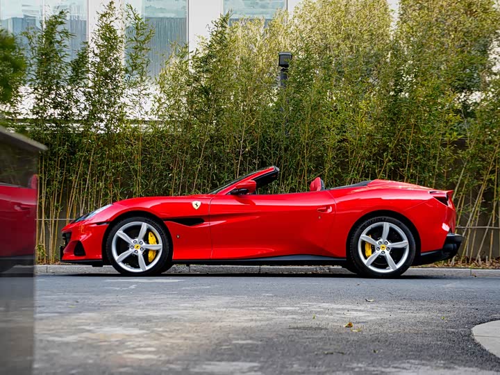 Photo 7 - Ferrari Portofino
